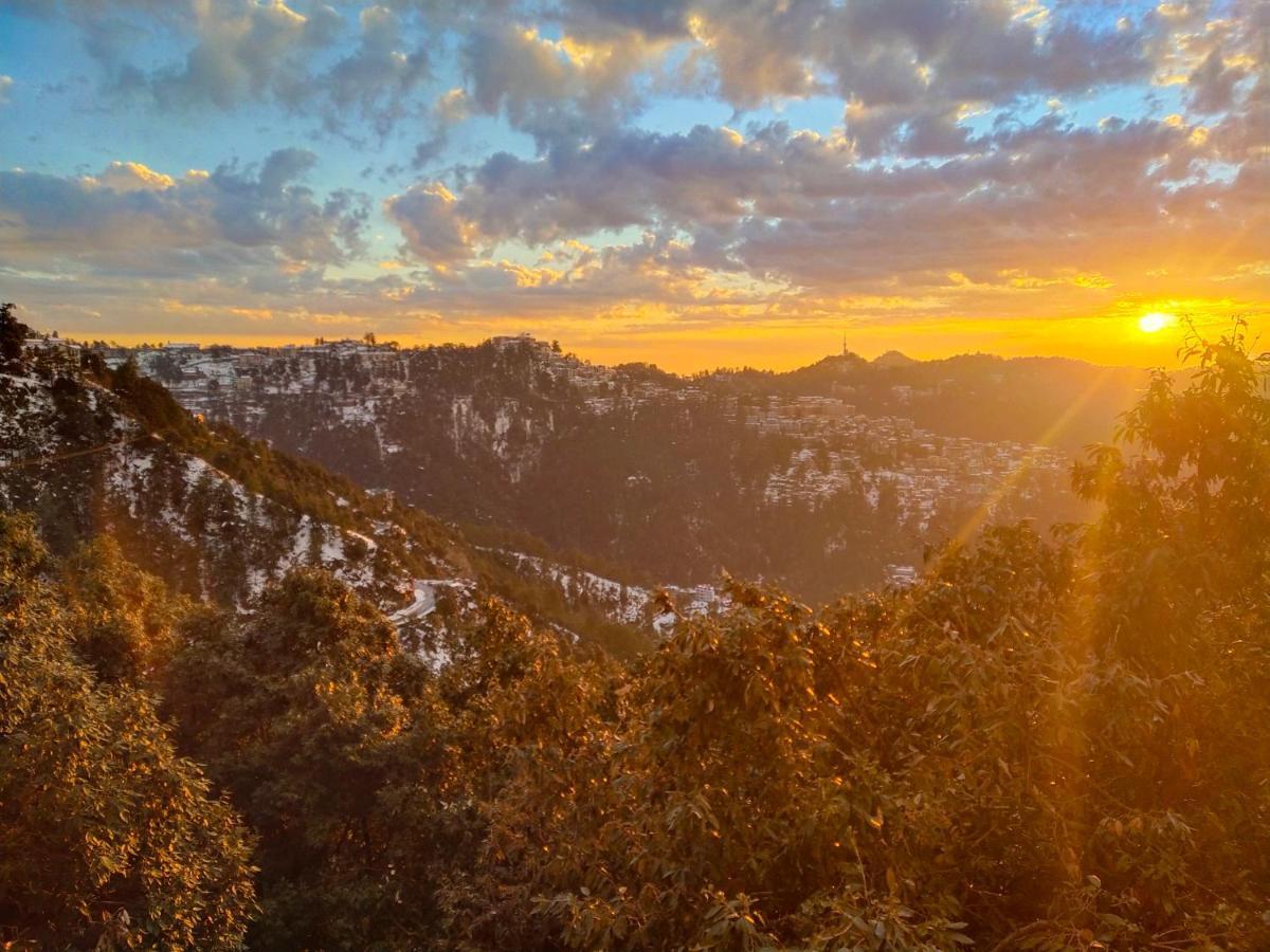Dhanlaxmi Apartments Shimla Zewnętrze zdjęcie