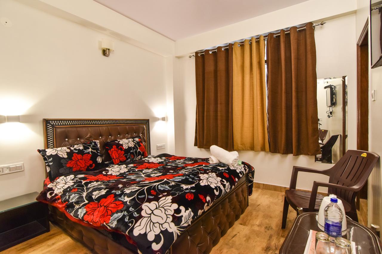 Dhanlaxmi Apartments Shimla Zewnętrze zdjęcie